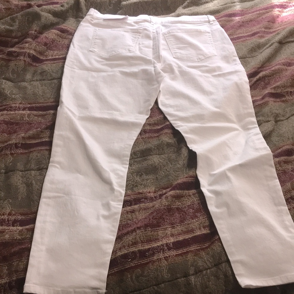 LOFT NWT Wht Skinny Ankle Jeans